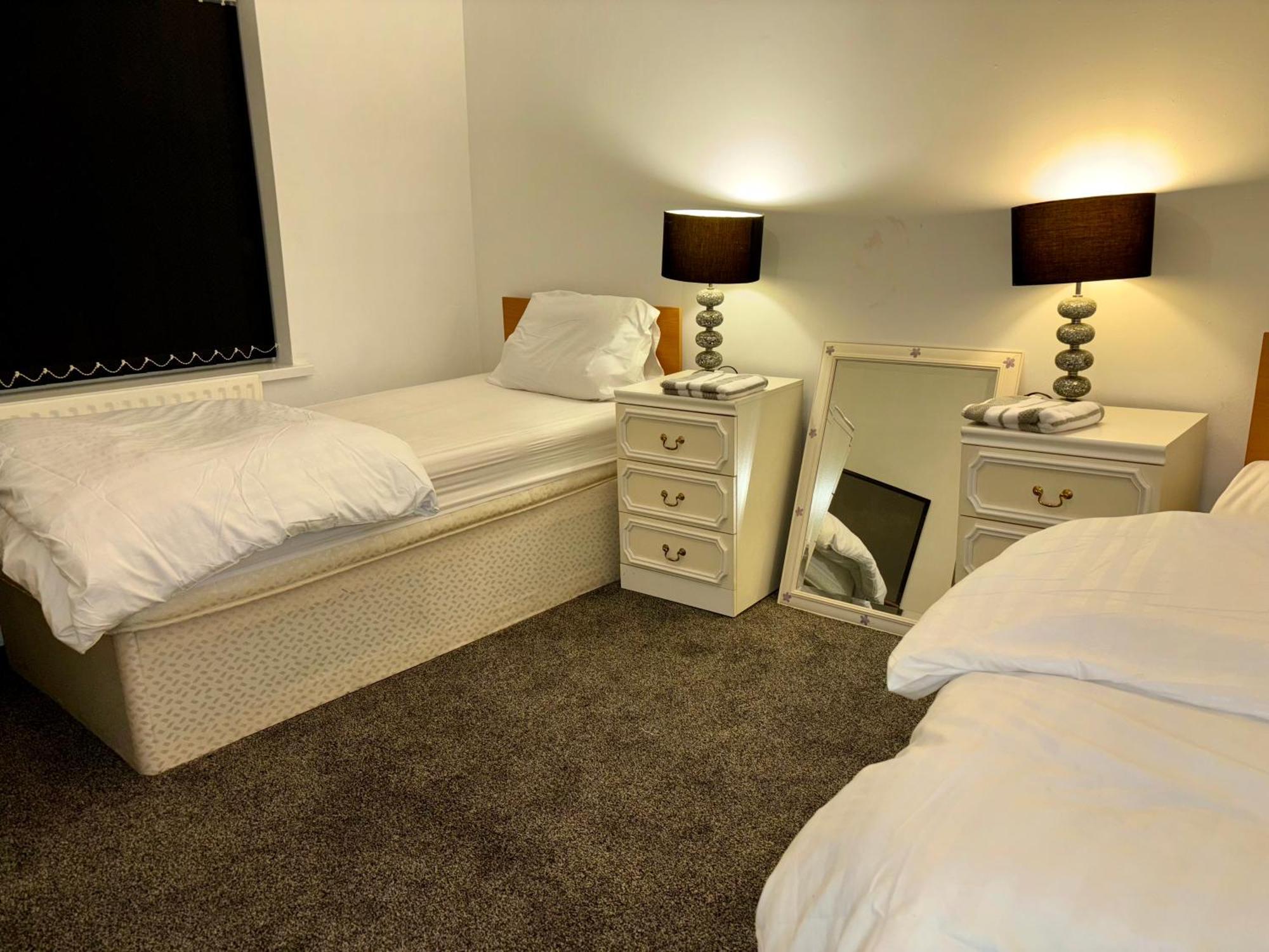 Hotel Stainless Guests House Dudley Exteriér fotografie